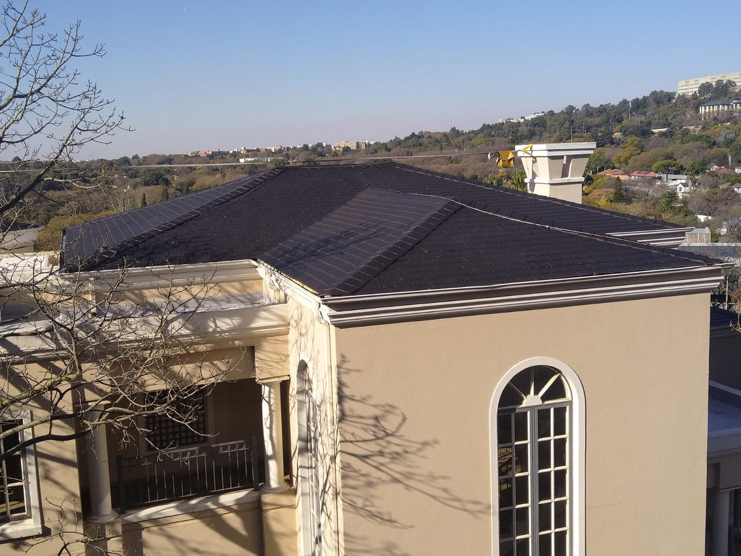 AsbestoFlex – Flexible Acrylic Coating for Asbestos Roofs